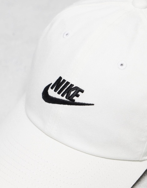 Nike Club cap in white