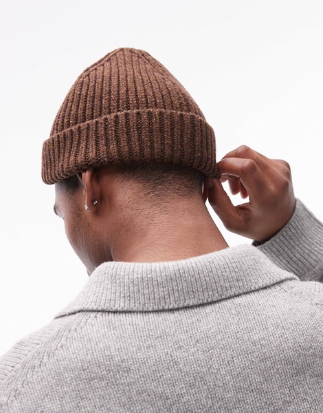 ARKET textured wool short beanie hat in brown