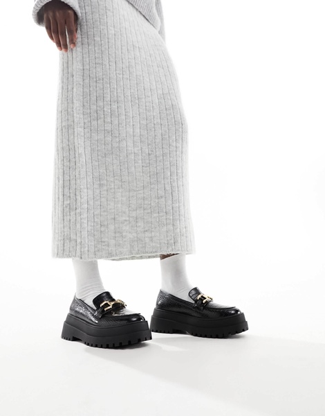 London Rebel chunky tassel loafers in black croc