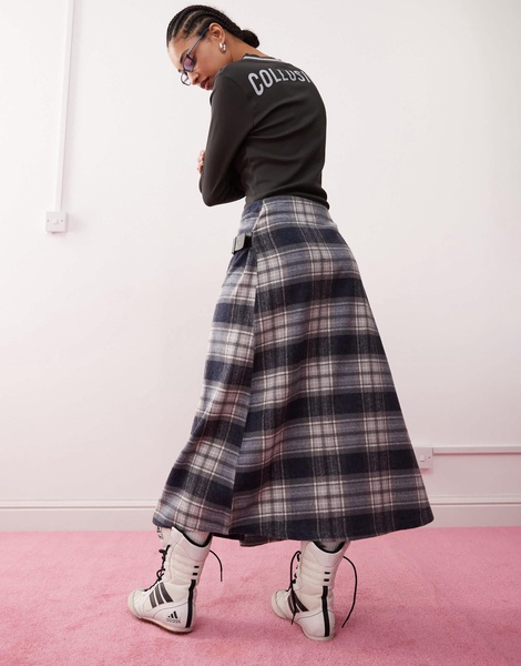 COLLUSION blanket kilt skirt in brushed mono check