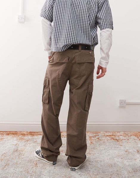 Dickies carpenter pants in brown