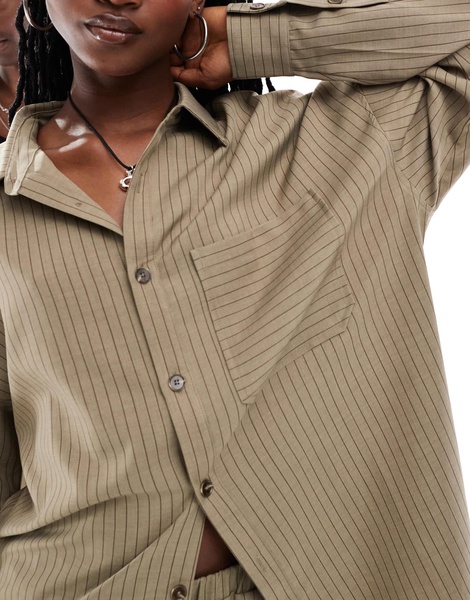 COLLUSION Unisex oversized shirt in brown pinstripe - part of a set