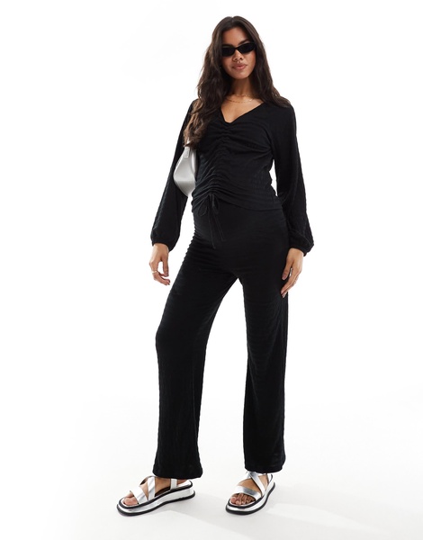 Mamalicious Maternity ruched jersey top in black - part of a set