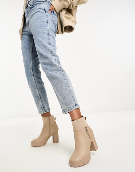 River Island heeled boot with side zip in cream