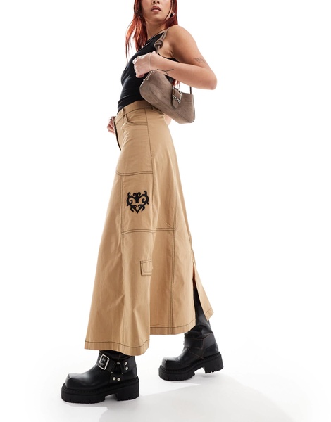 COLLUSION ripstop maxi skirt with contrast stitch and embroidery emblem in camel