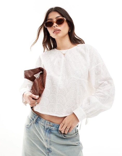 Object drawstring broderie top with raglan sleeve in white