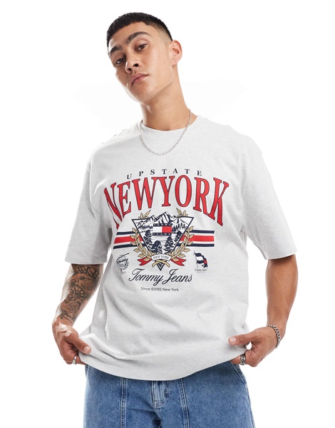 Tommy Jeans Vintage Explorer oversized T-shirt in gray