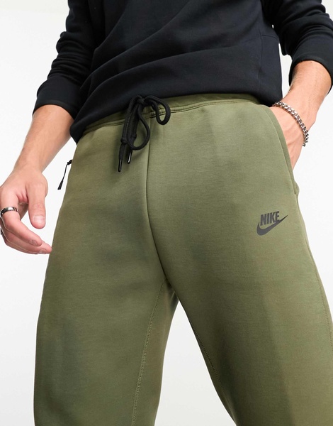 Nike Tech Fleece sweatpants in olive