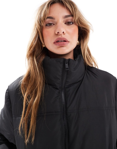 ASOS DESIGN cropped puffer jacket in black