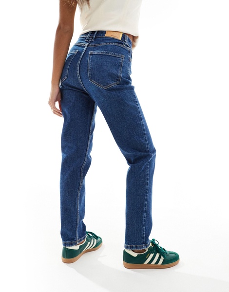 Stradivarius Petite slim mom jeans with stretch in indigo blue