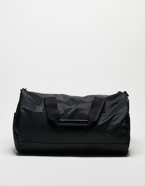 Tommy Hilfiger logo skyline duffle bag in black