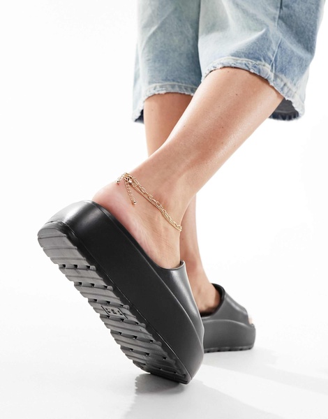 ASOS DESIGN Wide Fit Freedom cleated flatform slides in black