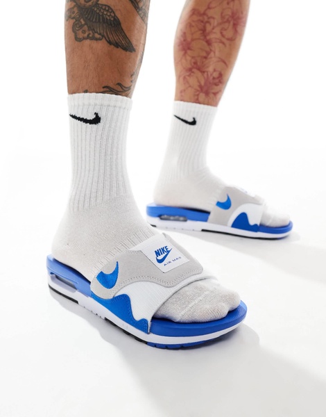 Nke Air Max 1 slides in white and blue