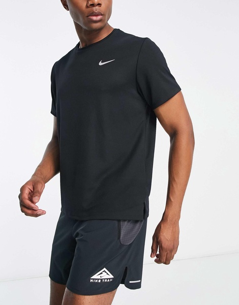 Nike Running Miler Dri-FIT T-shirt in black