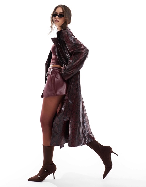 Bersha snakeskin faux leather trench coat in burgundy