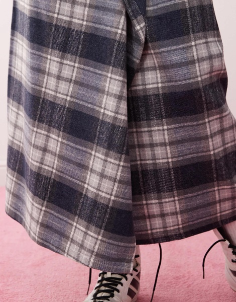 COLLUSION blanket kilt skirt in brushed mono check