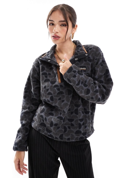 Columbia Helvetia II printed cropped half snap fleece in black retroscape