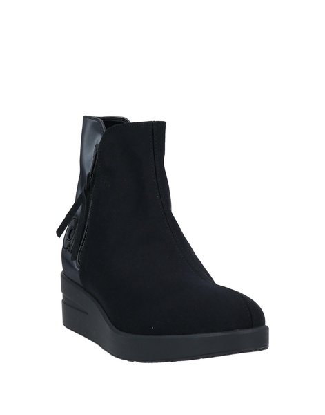 Ankle boot