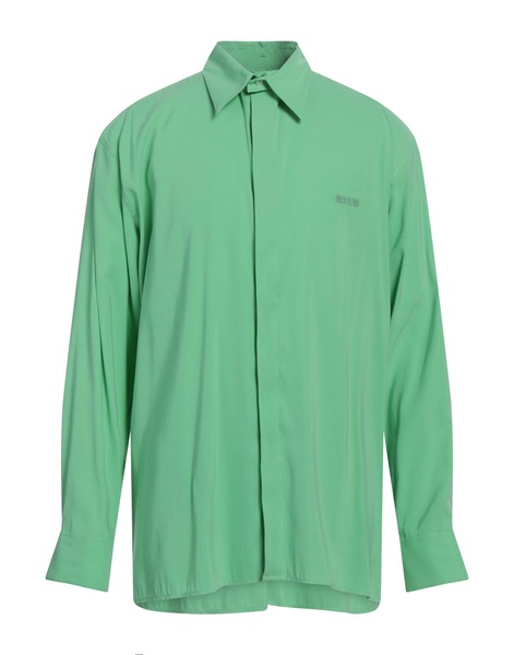 Solid color shirt