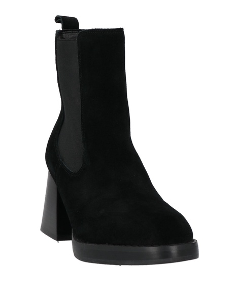 Ankle boot