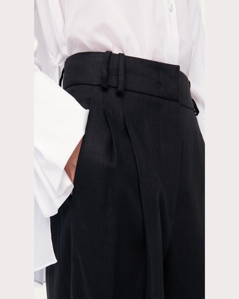 Pleated Front Wide-Leg Linen Trousers