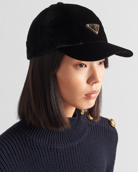 triangle-logo velvet baseball cap