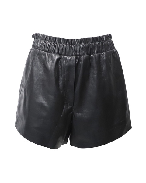 lora ruffled shorts in black vegan leather