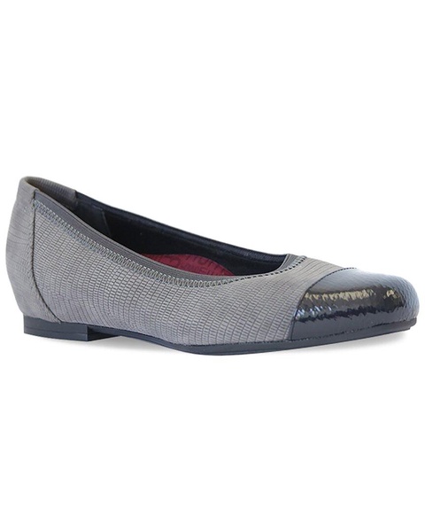 danielle ii nubuck/patent flat