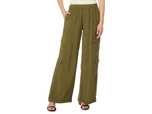 Pull-On Wide-Leg Cargo Pants in Softdrape