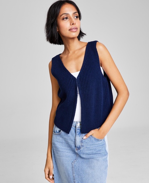 Women's V-Neck Sleeveless Sweater Vest, Exclusively at Macy's 