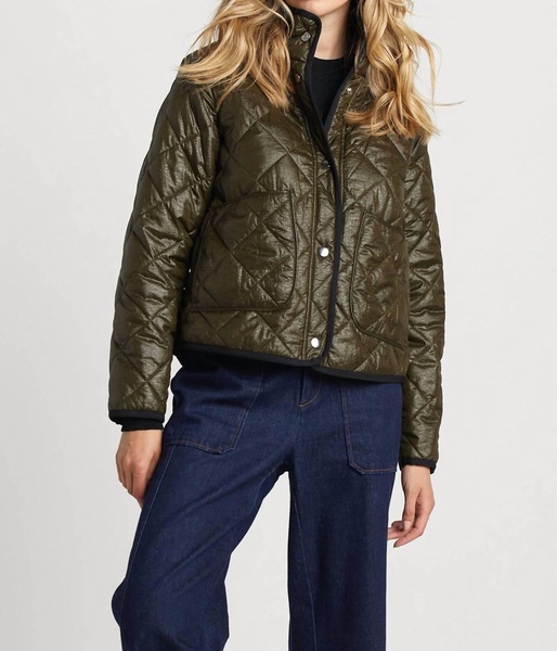 shelby short hooded quilted jacket in army green