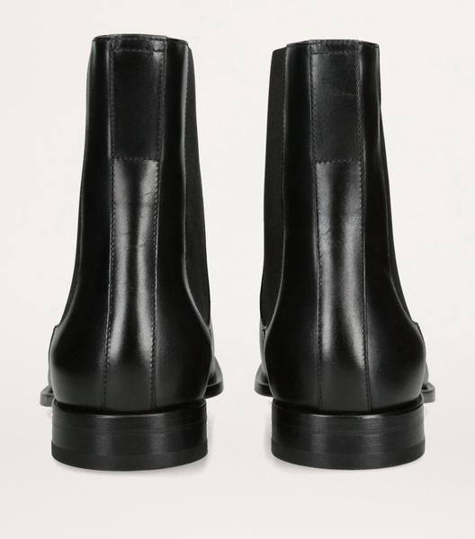 Novus Calfskin Chelsea Boots