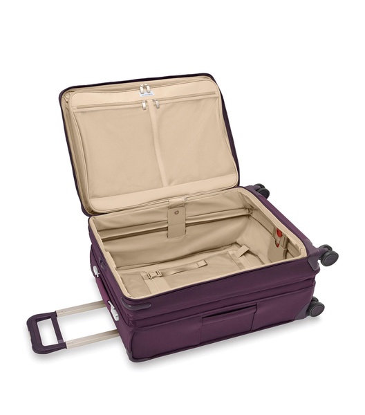 Medium Check-In Baseline Expandable Spinner Suitcase (66cm)