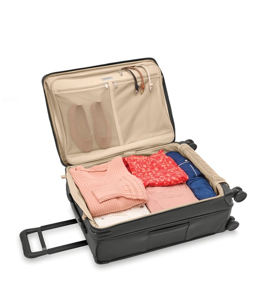 Medium Baseline Expandable Spinner Suitcase (66cm)