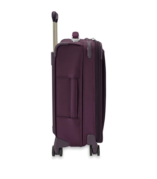 Medium Carry-On Baseline Global Spinner Suitcase (53.5cm)