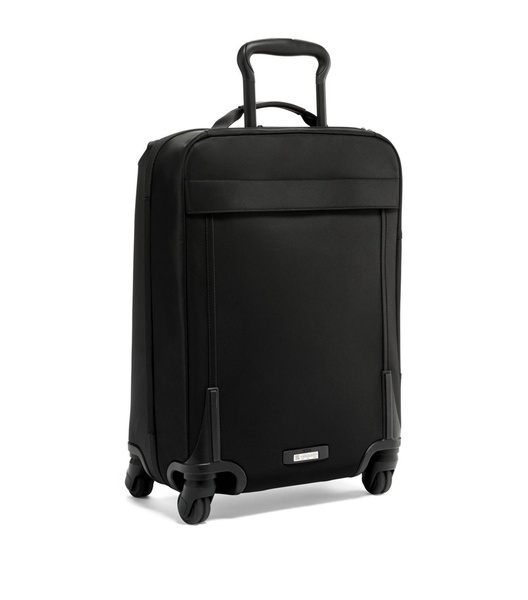 Lightweight International Cabin Suitcase (56cm)