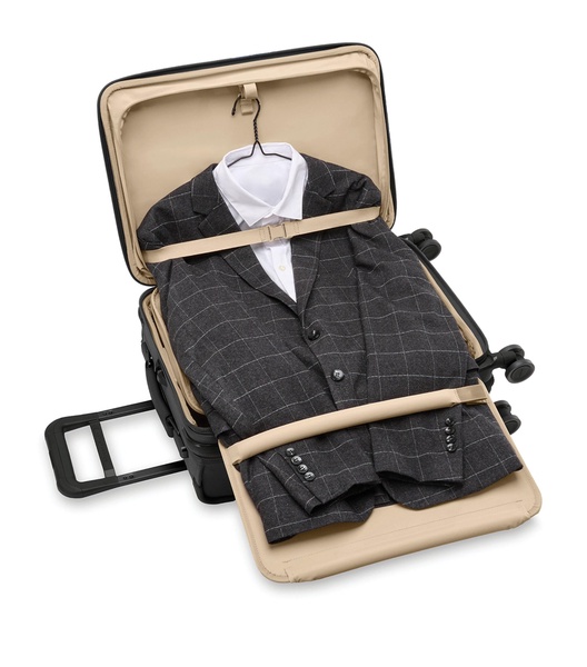 Baseline Essential Carry-On Expandable Spinner Suitcase (56cm)