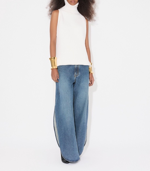 Side-Slit Round-Leg Jeans