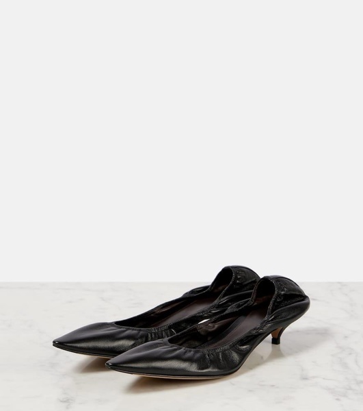 Liisa leather pumps