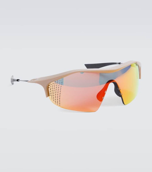 DiorXplorer M1U shield sunglasses 