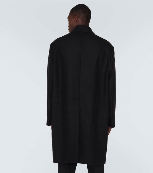 Jumbo virgin wool coat