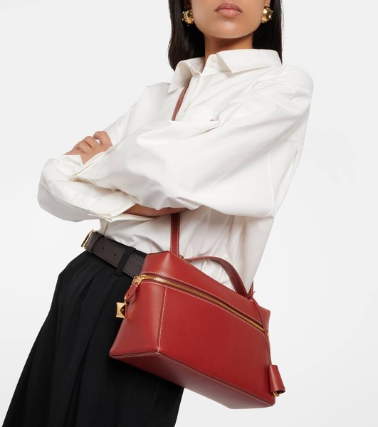 Extra Medium leather shoulder bag 