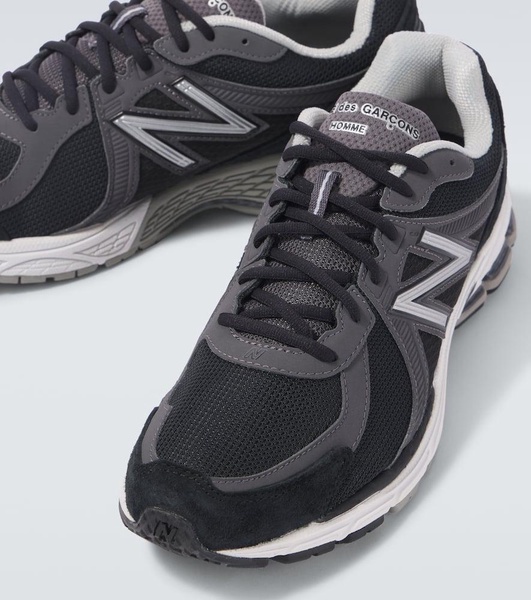 x New Balance MR860 sneakers