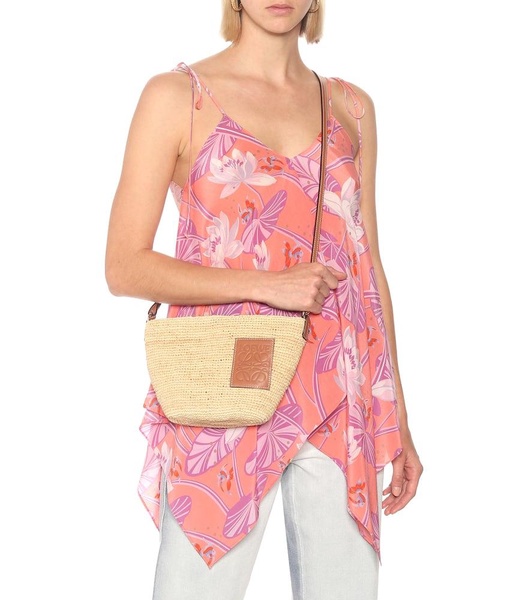 Paula’s Ibiza Slit shoulder bag