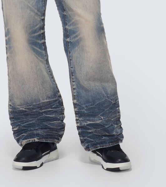 Baggy wide-leg jeans