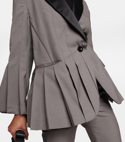 Pleated blazer