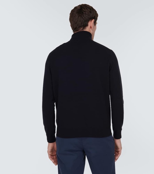 Cashmere turtleneck sweater