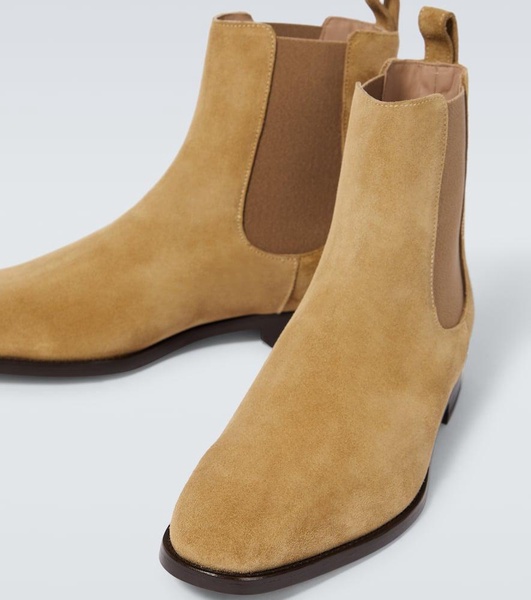 Delsa suede Chelsea boots