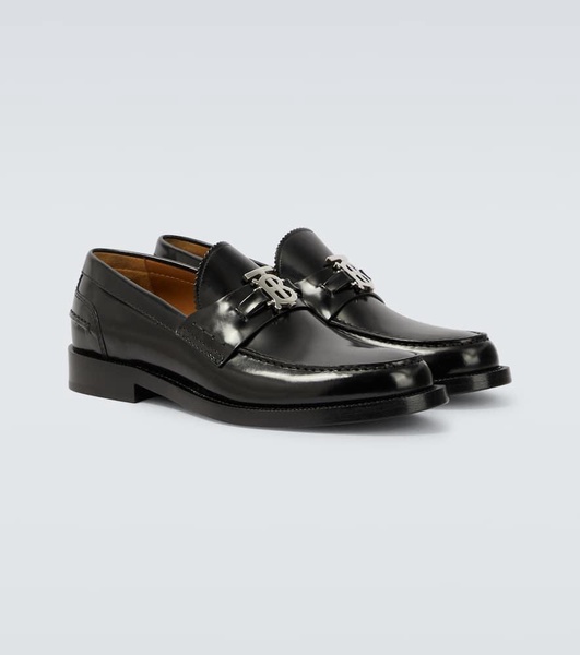 Polished leather loafers