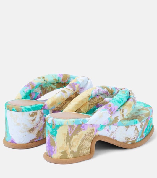 Floral-printed platform thong sandals